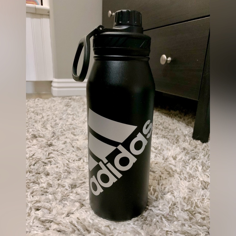Adidas stainless steel - 1 L - like new!!